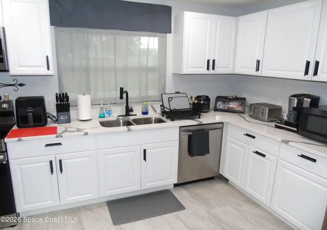 Photo 4 of Single family home for sale at 1708 Golfview Dr, Rockledge, FL 32955 | MLS# 1078589 | Listing updated on 2026-09-16