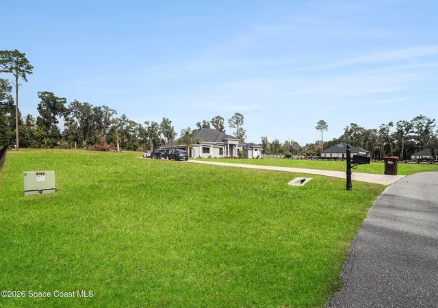 Photo 2 of Single family home for sale at 7403 Ne 22nd Court Rd, Ocala, FL 34479 | MLS# 1078581 | Listing updated on 2026-07-09