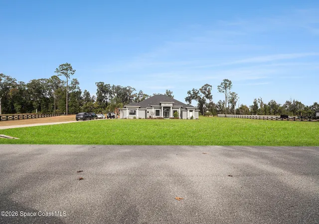 Photo 3 of Single family home for sale at 7403 NE 22nd Court Rd, Ocala, FL 34479 | MLS# 1078581 | Listing updated on 2026-07-09