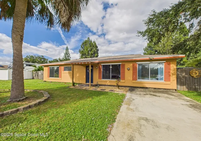 Photo 2 of Single family home for sale at 1490 Mariposa Dr Ne, Palm Bay, FL 32905 | MLS# 1078640 | Listing updated on 2026-09-13