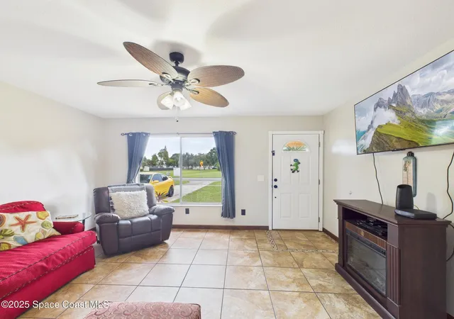 Photo 3 of Single family home for sale at 1490 Mariposa Dr Ne, Palm Bay, FL 32905 | MLS# 1078640 | Listing updated on 2026-09-13