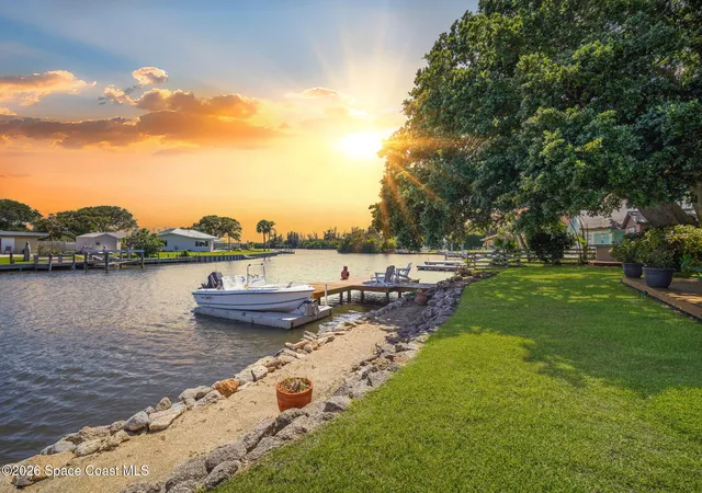 Homes for sale in Cocoa Beach, FL | 514 Cocoa Isles Blvd, Cocoa Beach, FL 32931 | MLS# 1079309