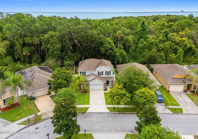 4th image of 625 Breakaway Trl, Titusville, FL 32780 | MLS# 1079612