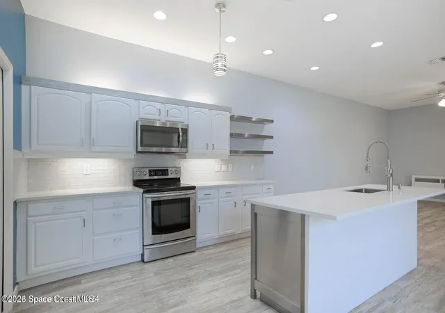 4th image of 180 Tramore Pl, Melbourne Beach, FL 32951 | MLS# 1078720