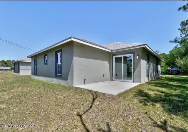 Photo 15 of Single family home for sale at 8575 100th Avenue, Vero Beach, FL 32967 | MLS# 1078731 | Listing updated on 2026-10-13