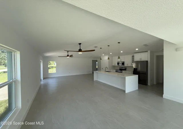 Photo 3 of Single family home for sale at 8815 100th Court, Vero Beach, FL 32967 | MLS# 1078734 | Listing updated on 2026-09-21