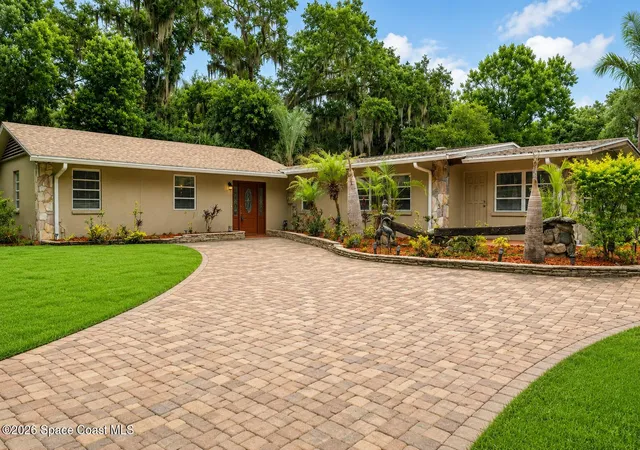 Photo 2 of Single family home for sale at 544 S Wildwood Ln, Melbourne, FL 32904 | MLS# 1078776 | Listing updated on 2026-07-19