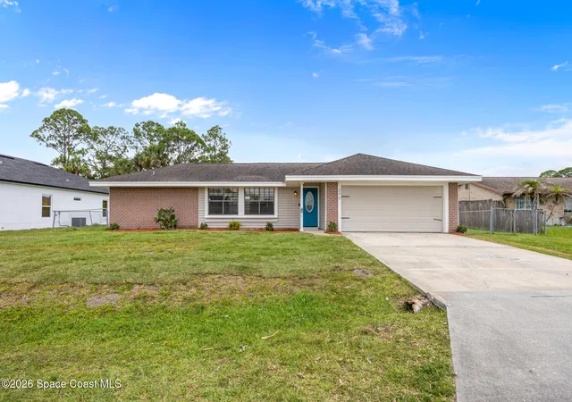 3rd image of 290 Brescia St Ne, Palm Bay, FL 32907 | MLS# 1078953