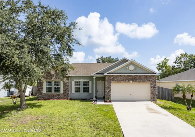 2nd image of 471 Bluefields St Se, Palm Bay, FL 32909 | MLS# 1082182