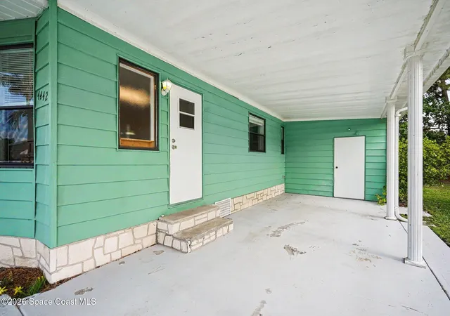Photo 2 of Sale Pending at 4442 Twin Lakes Dr, Melbourne, FL 32934 | MLS# 1079016 | Listing updated on 2026-08-30