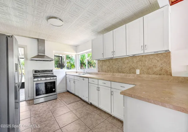 Photo 4 of Single family home for sale at 100 Tampa Ave, Indialantic, FL 32903 | MLS# 1079151 | Listing updated on 2026-06-06