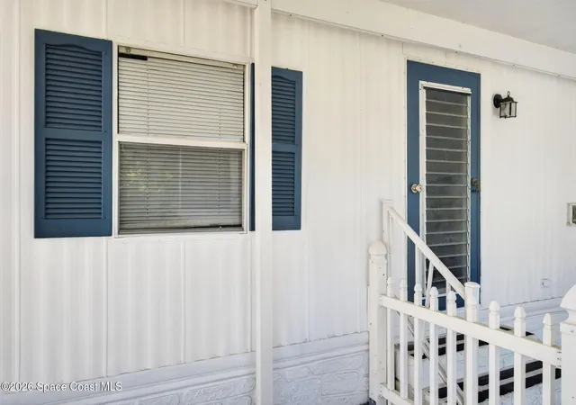 Photo 3 of Manufactured home for sale at 886 Pecan Cir, Sebastian, FL 32976 | MLS# 1079269 | Listing updated on 2026-08-04