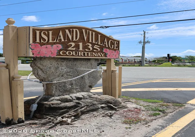 Homes for sale in Merritt Island, FL | 2135 N Courtenay Pkwy #211, Merritt Island, FL 32953 | MLS# 1080161