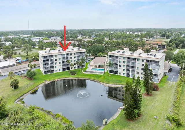 Listing Photo 4 - Condo for sale in building located at 1420 Huntington Ln, Rockledge, FL 32955 - Unit #2405