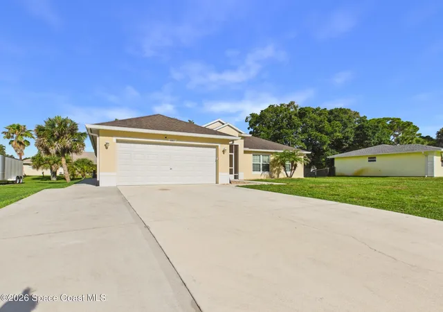 Homes for sale in Sebastian, FL | 661 Jenkins St, Sebastian, FL 32958 | MLS# 1079424