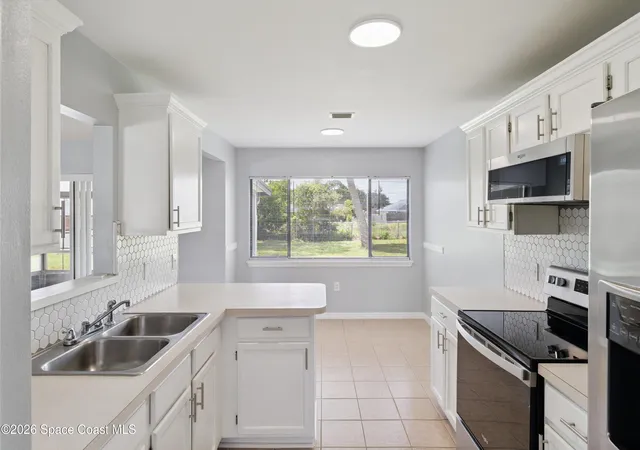 5th image of 940 Forest St Ne, Palm Bay, FL 32907 | MLS# 1079585