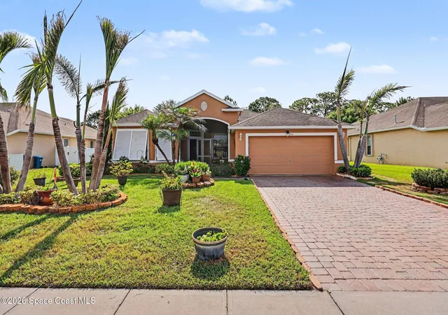 3rd image of 236 Grouper Cir Se, Palm Bay, FL 32909 | MLS# 1080009