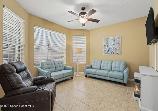 5th image of 236 Grouper Cir Se, Palm Bay, FL 32909 | MLS# 1080009