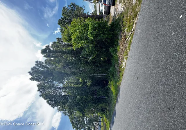 Photo 3 of Sale Pending at 2172 Rockabye Ave Se, Palm Bay, FL 32909 | MLS# 1079832 | Listing updated on 2026-07-02
