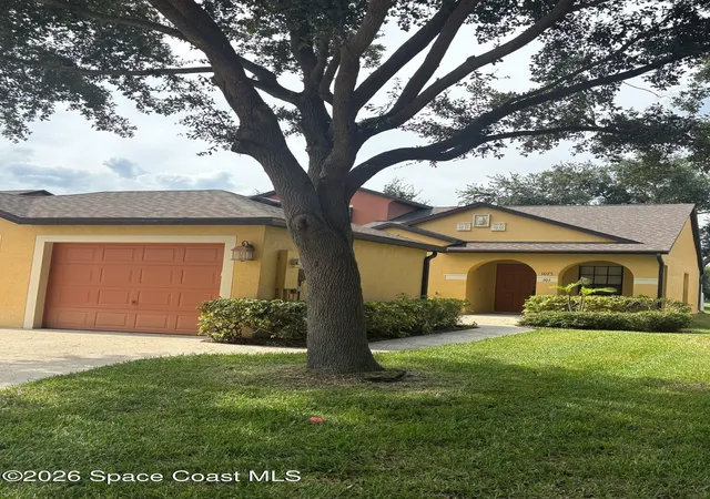 Townhouse for sale at 1075 Luminary Cir #101, Melbourne, FL 32901 | MLS# 1080935