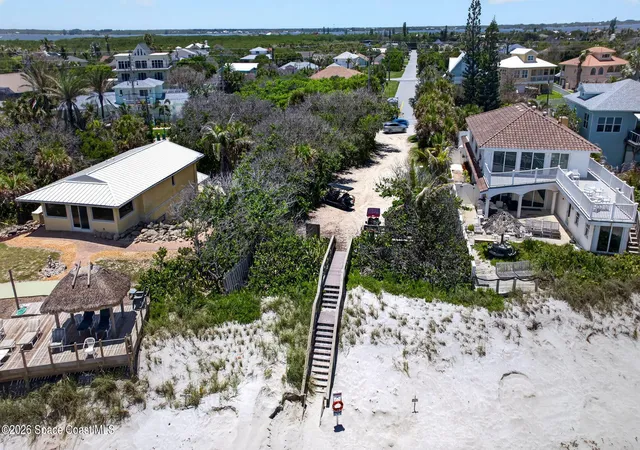 Photo 4 of Single family home for sale at 5180 Palmetto Dr, Melbourne Beach, FL 32951 | MLS# 1080165 | Listing updated on 2026-08-24