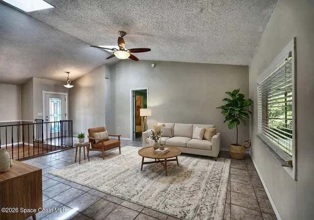 Photo 4 of Sale Pending at 2724 Abbey Ave, Orlando, FL 32833 | MLS# 1080131 | Listing updated on 2026-09-09