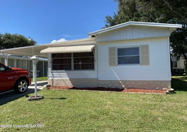 Homes for sale in Barefoot Bay, FL | 703 Lark Dr, Barefoot Bay, FL 32976 | MLS# 1080185