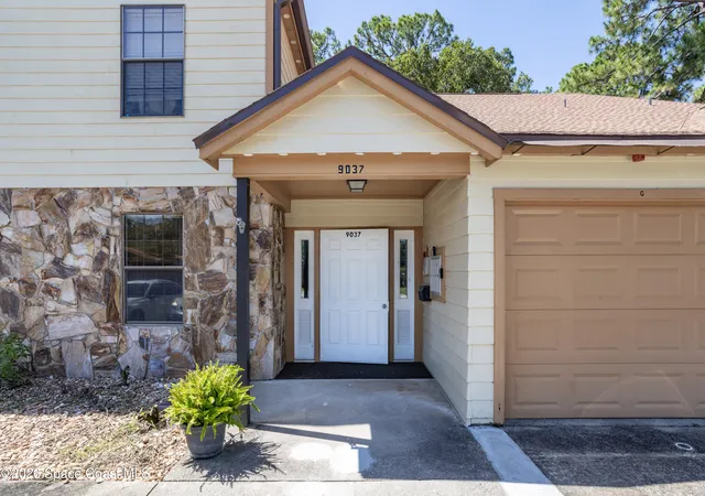 3rd image of 9037 York Ln, Melbourne, FL 32904