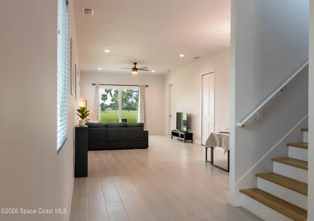 Photo 4 of Single family home for sale at 2148 Country Clb Rd, Melbourne, FL 32901 | MLS# 1080506 | Listing updated on 2026-06-20