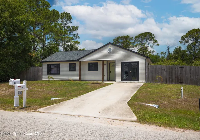 Photo 1 of Single family home for sale at 818 Brittan Ave Se, Palm Bay, FL 32909 | MLS# 1080486 | Listing updated on 2026-09-07