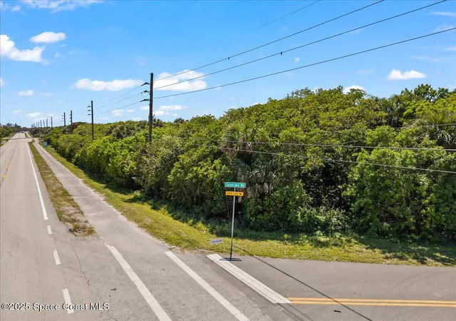 19th image of 101 Seagrape Rd, Melbourne Beach, FL 32951 | MLS# 1080684