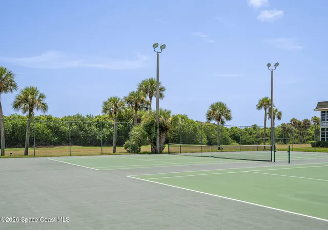 Homes for sale in Vero Beach, FL | 40 Vista Gardens Trl #201, Vero Beach, FL 32962 | MLS# 1080807