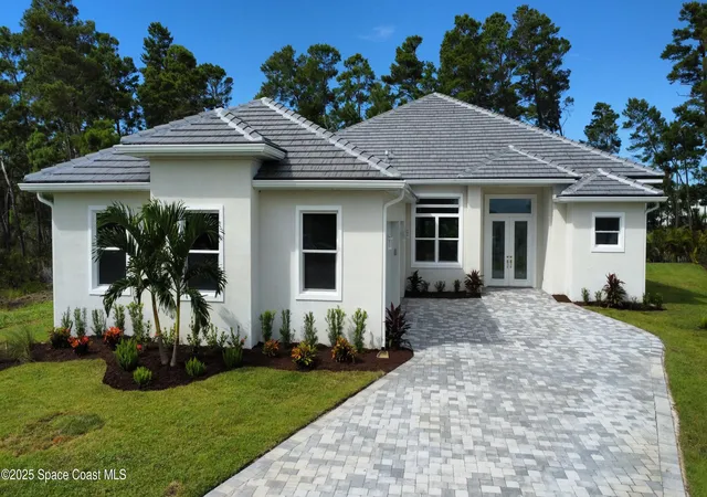 Photo 1 of Single family home for sale at 1583 Alto Vista Dr, Melbourne, FL 32940 | MLS# 1080771 | Listing updated on 2026-08-17