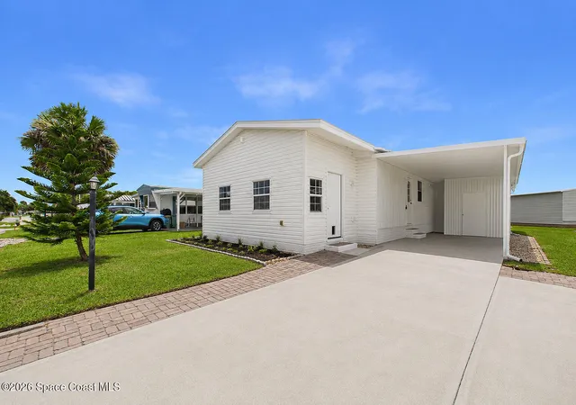 Homes for sale in Barefoot Bay, FL | 948 Cashew Cir, Barefoot Bay, FL 32976 | MLS# 1080861