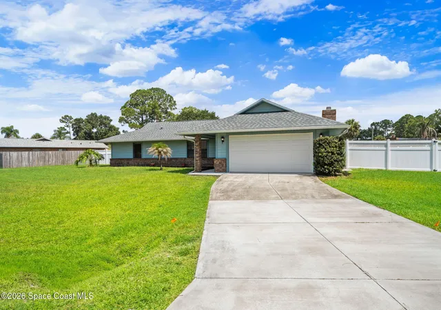 Photo 2 of Sale Pending at 328 Humbert St Ne, Palm Bay, FL 32907 | MLS# 1080903 | Listing updated on 2026-08-25