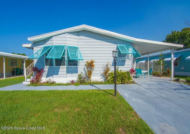 Homes for sale in Barefoot Bay, FL | 836 Hyacinth Cir, Barefoot Bay, FL 32976 | MLS# 1080874