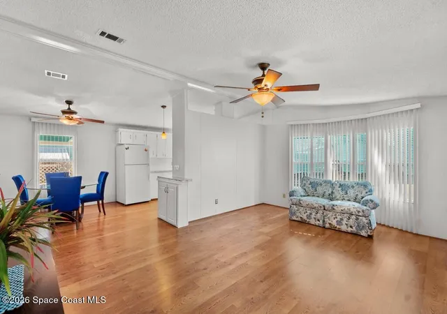 Homes for sale in Barefoot Bay, FL | 836 Hyacinth Cir, Barefoot Bay, FL 32976 | MLS# 1080874