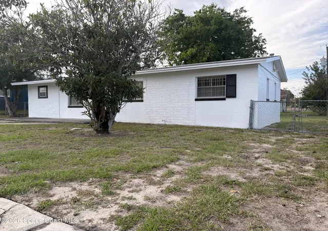 4th image of 2240 White Sands Dr, Titusville, FL 32780 | MLS# 1081332