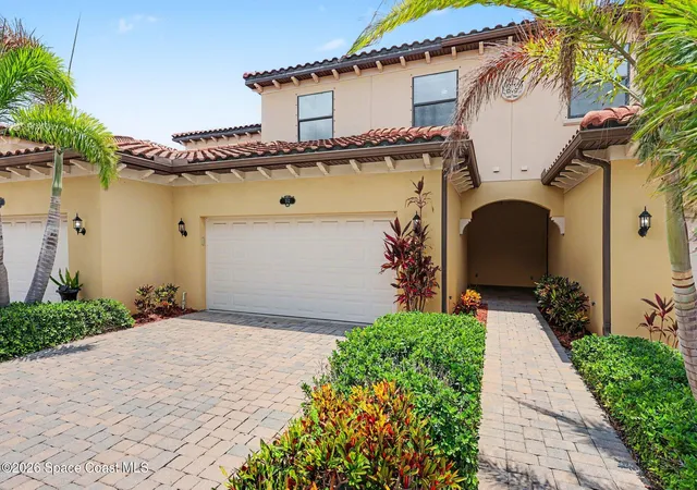 4th image of 740 Lanai Cir, Indialantic, FL 32937