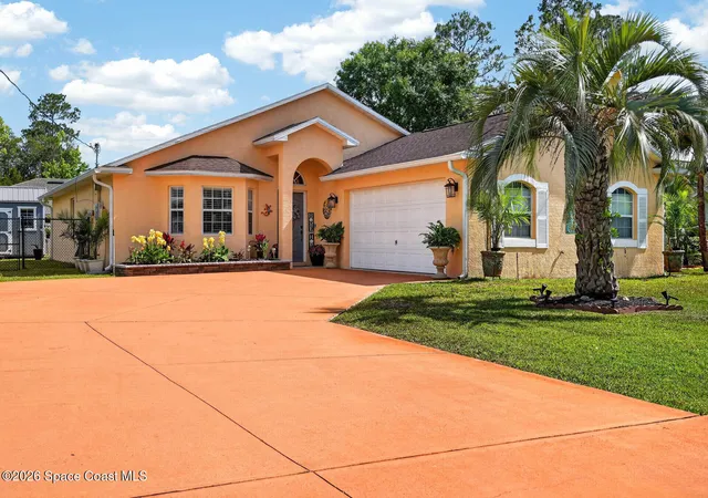 Photo 2 of Single family home for sale at 39 Wheeling Ln, Palm Coast, FL 32164 | MLS# 1080993 | Listing updated on 2026-09-10