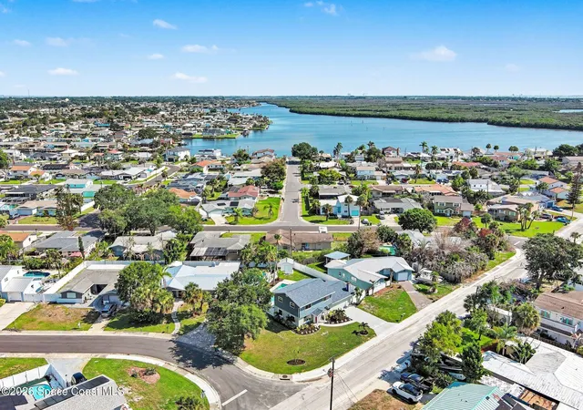 Homes for sale in Merritt Island, FL | 560 Needle Blvd, Merritt Island, FL 32953 | MLS# 1081035