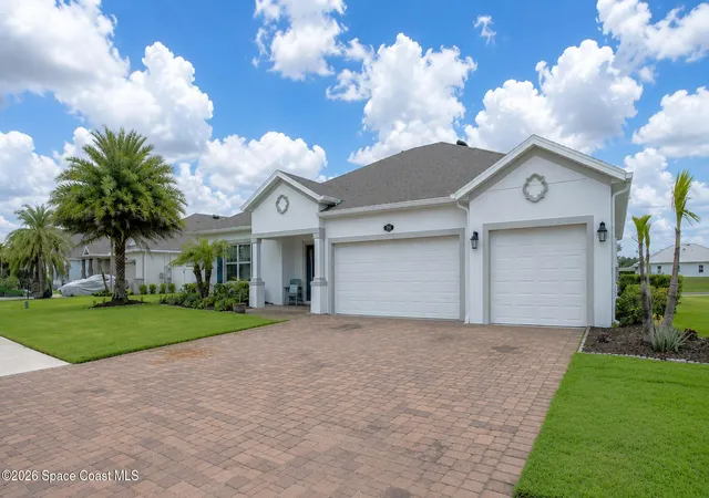 3rd image of 5170 Hebron Dr, Merritt Island, FL 32953 | MLS# 1081061