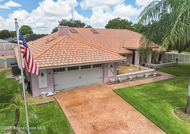 3rd image of 4562 Helena Dr Ne, Titusville, FL 32780 | MLS# 1081239
