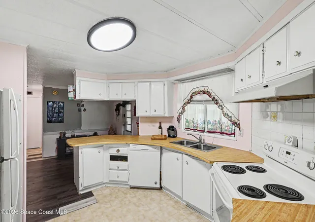 5th image of 548 Marnie Cir, Melbourne, FL 32904 | MLS# 1081285