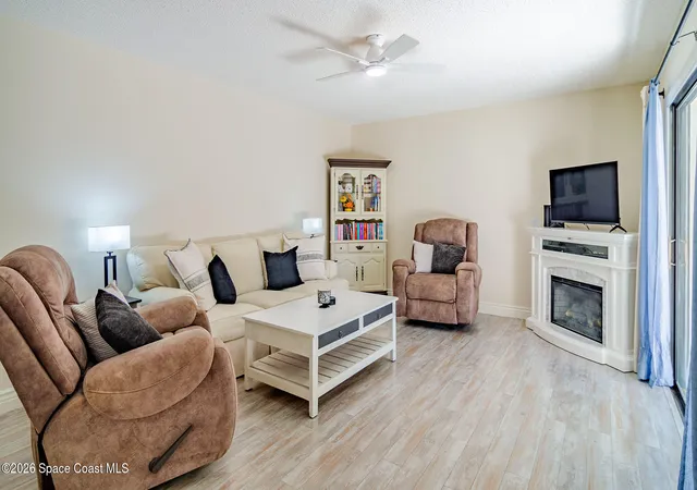 3rd image of 1717 Patty Cir Ne, Palm Bay, FL 32905 | MLS# 1081445