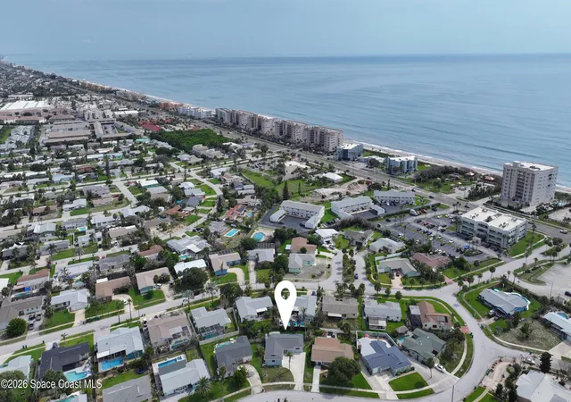 3rd image of 918 Bluewater Dr, Indian Harbour Beach, FL 32937 | MLS# 1081486