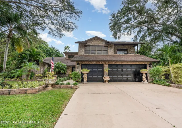 Homes for sale in Melbourne, FL | 562 Lake Ashley Cir, Melbourne, FL 32904 | MLS# 1081496