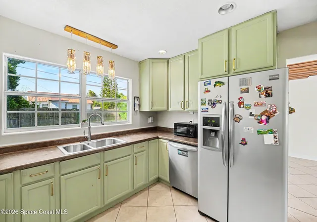 Homes for sale in Melbourne, FL | 485 Poinciana Dr, Melbourne, FL 32935 | MLS# 1081631