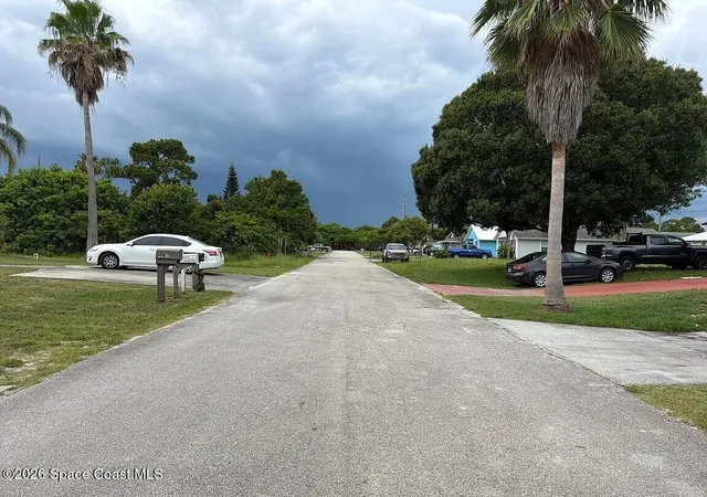 Homes for sale in Vero Beach, FL | 430 14Th Pl Sw, Vero Beach, FL 32962 | MLS# 1081541