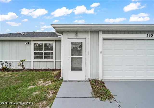 Photo 3 of Sale Pending at 360 Wendover Rd Sw, Palm Bay, FL 32908 | MLS# 1082057 | Listing updated on 2026-09-15